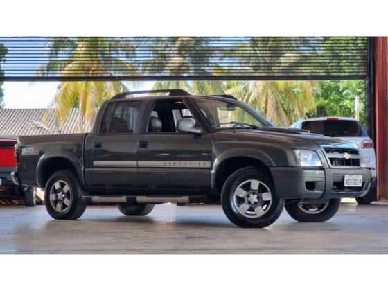 CHEVROLET S10 2.8 EXECUTIVE 4X4 CD 12V TURBO ELECTRONIC INTERCOOLER DIESEL 4P MANUAL